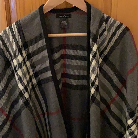 Sweater shawl - Picture 2 of 2